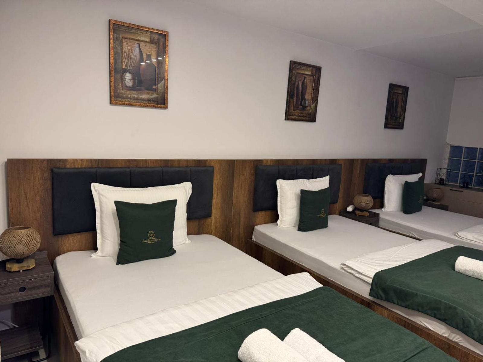 Uniluxury Hotel Prishtina Pristina Buitenkant foto