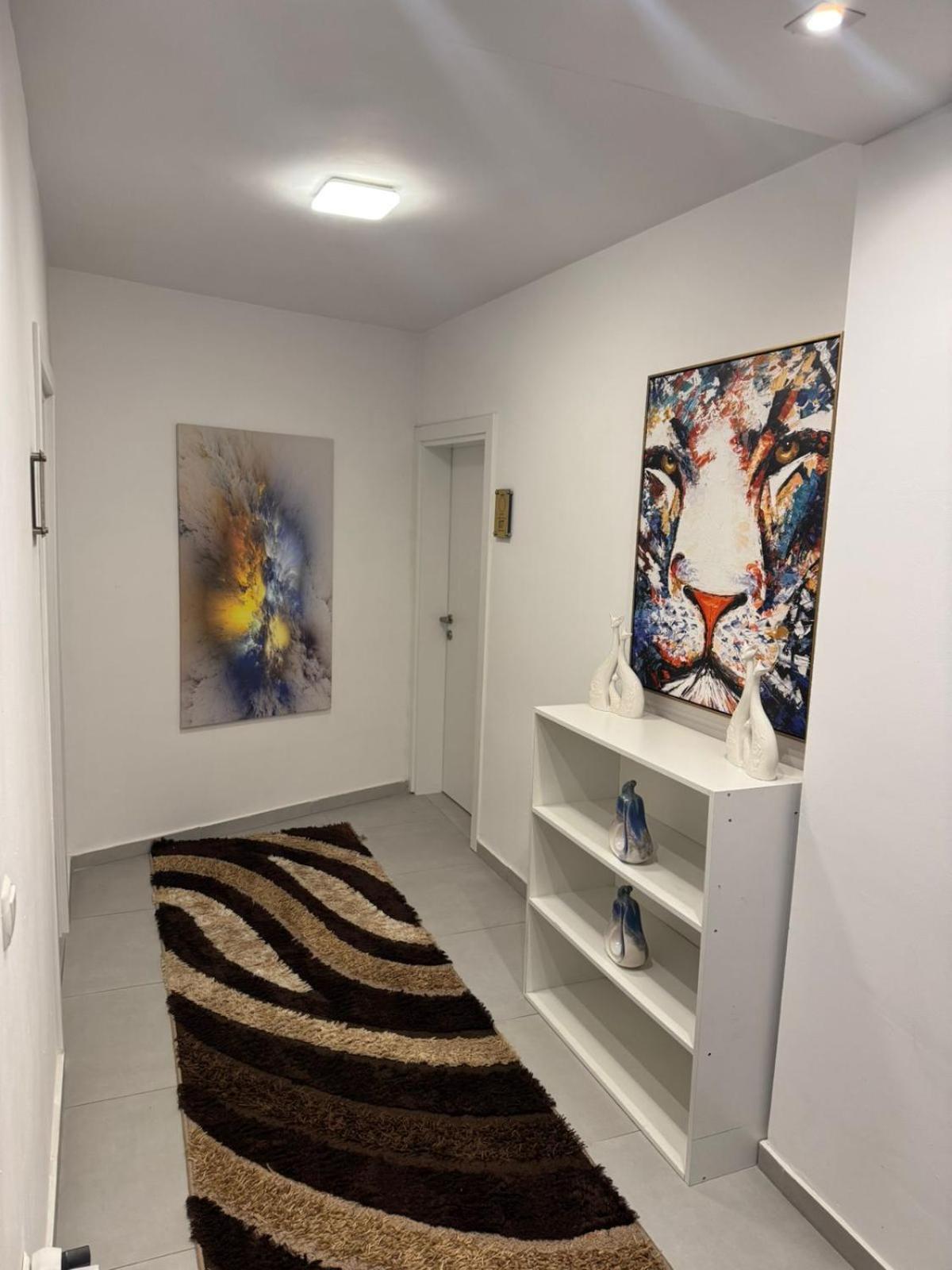 Uniluxury Hotel Prishtina Pristina Buitenkant foto