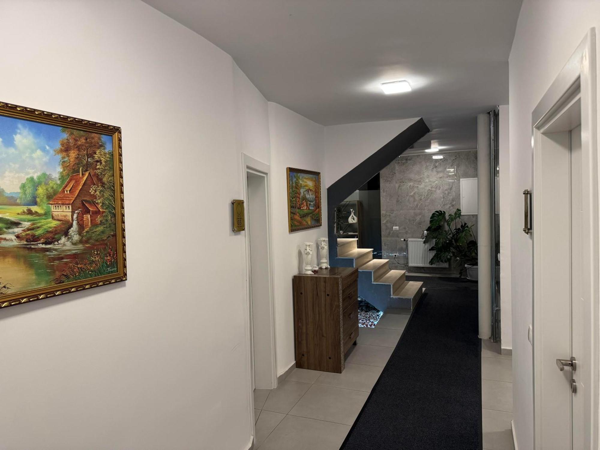 Uniluxury Hotel Prishtina Pristina Buitenkant foto